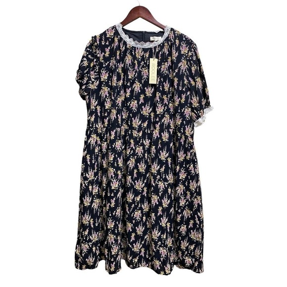 Beautiful floral dress Trimmed In lace size XXXL by RooLee. Lined W/deep Pockets - Picture 1 of 6